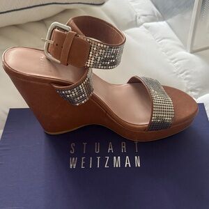 New Never Worn Stuart Weitzman Tan and Silver Wedge Sandals